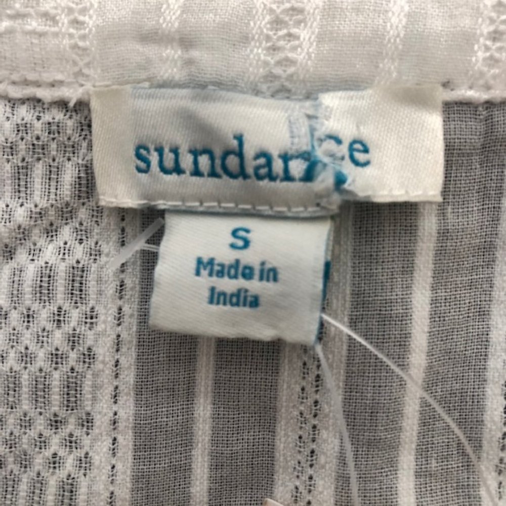 White short sleeved cotton top. New with tags from Sundance. - Picture 4 of 5
